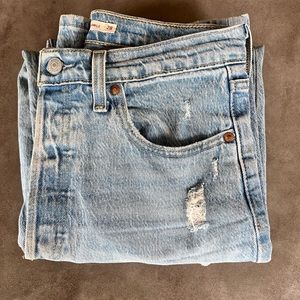 Levi’s Ribcage Straight Ankle Jeans